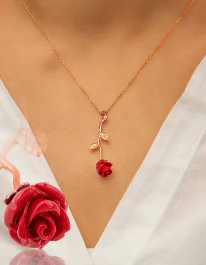 Daisy Silver Red Rose Necklace